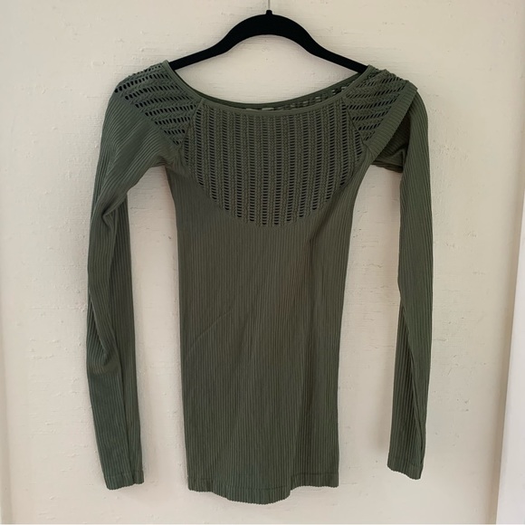 Free People BodyCon Cut Out Boat Neck Long Sleeve - Picture 2 of 4